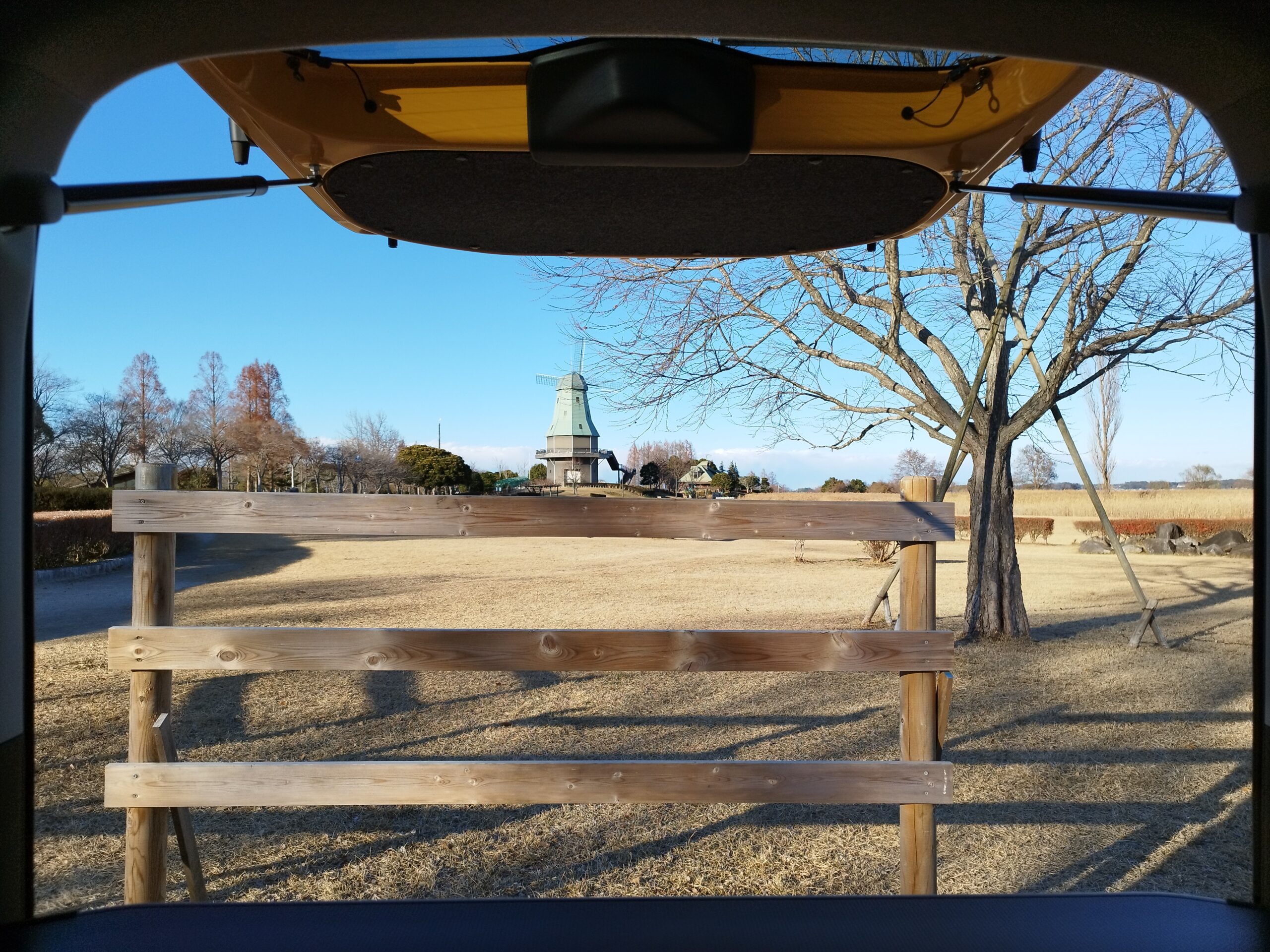茨城・土浦、霞ケ浦のほとりで車中ランチ