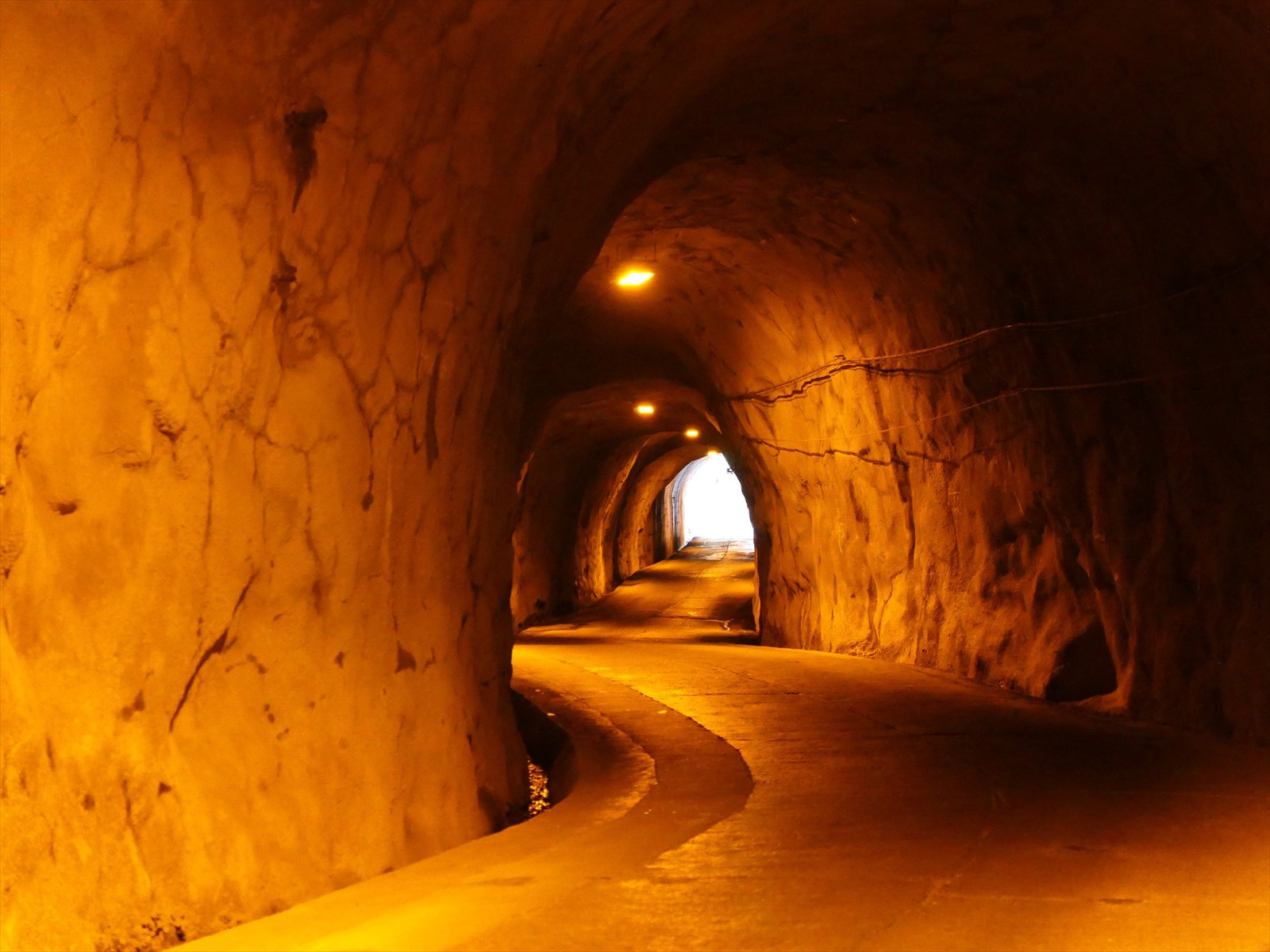 奥米隧道 奥米トンネル 房総半島素掘りトンネルナビ